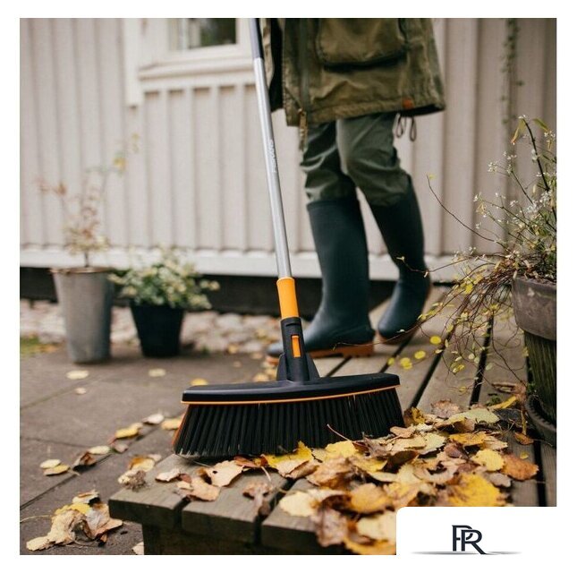 Метла Fiskars 1077115 - Изображение №4 — Интернет-магазин ПроЗаказ