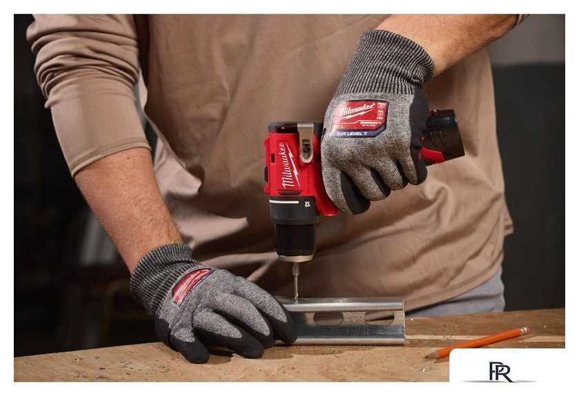  Milwaukee M12 BLPP2A-402B 4933499692 (шуруповерт, сабельная пила, 2 АКБ, сумка) - Изображение №2 — Интернет-магазин ПроЗаказ