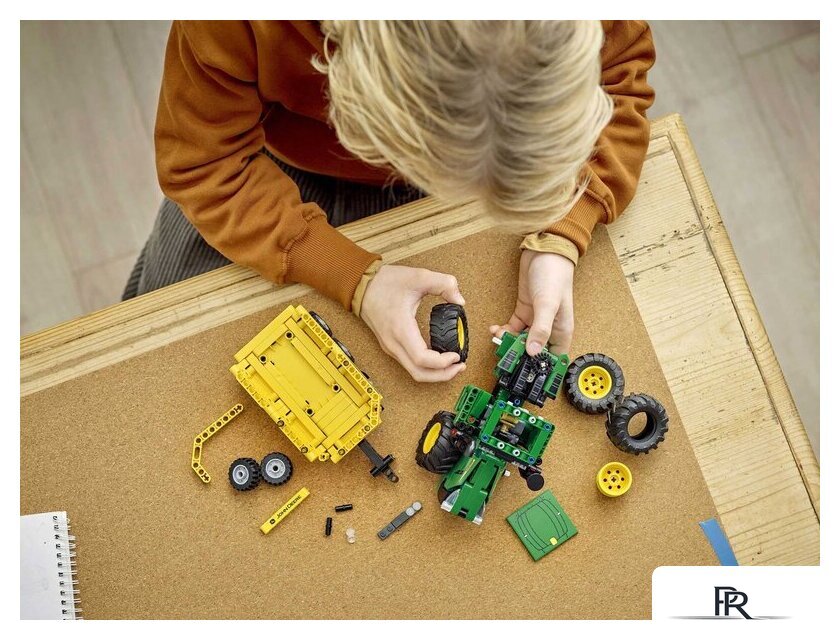 Конструктор LEGO Technic 42136 John Deere 9620R 4WD Tractor - Изображение №7 — Интернет-магазин ПроЗаказ