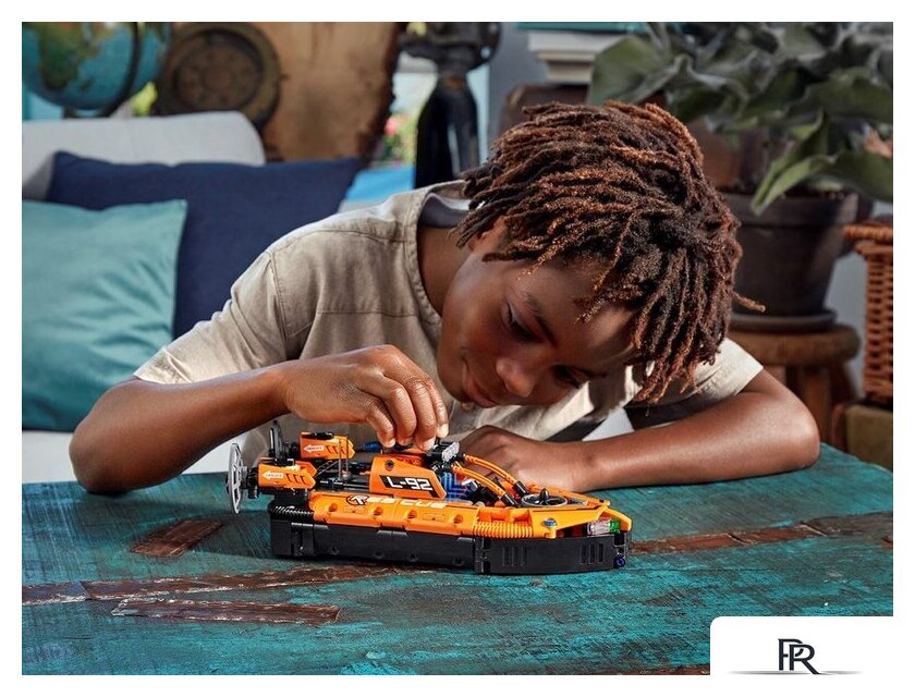 Конструктор LEGO Technic 42120 Спасательное судно на воздушной подушке - Изображение №12 — Интернет-магазин ПроЗаказ