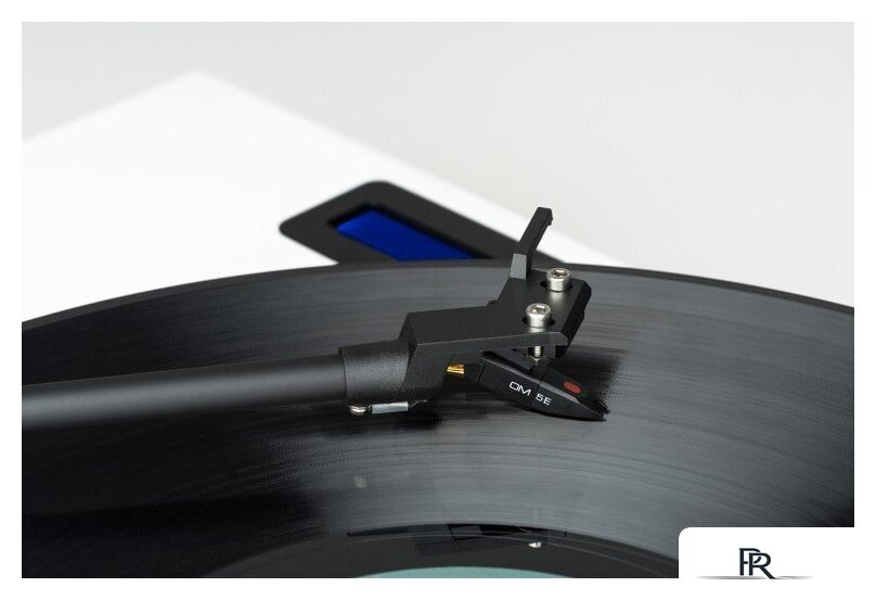 Виниловый проигрыватель Pro-Ject Juke Box E (белый) - Изображение №2 — Интернет-магазин ПроЗаказ