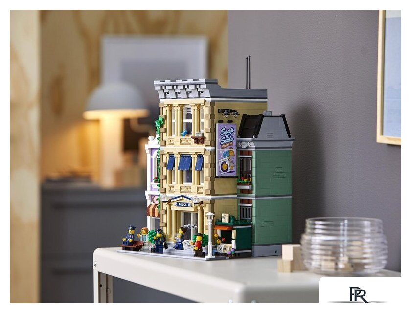 Конструктор LEGO Creator 10278 Полицейский участок - Изображение №34 — Интернет-магазин ПроЗаказ