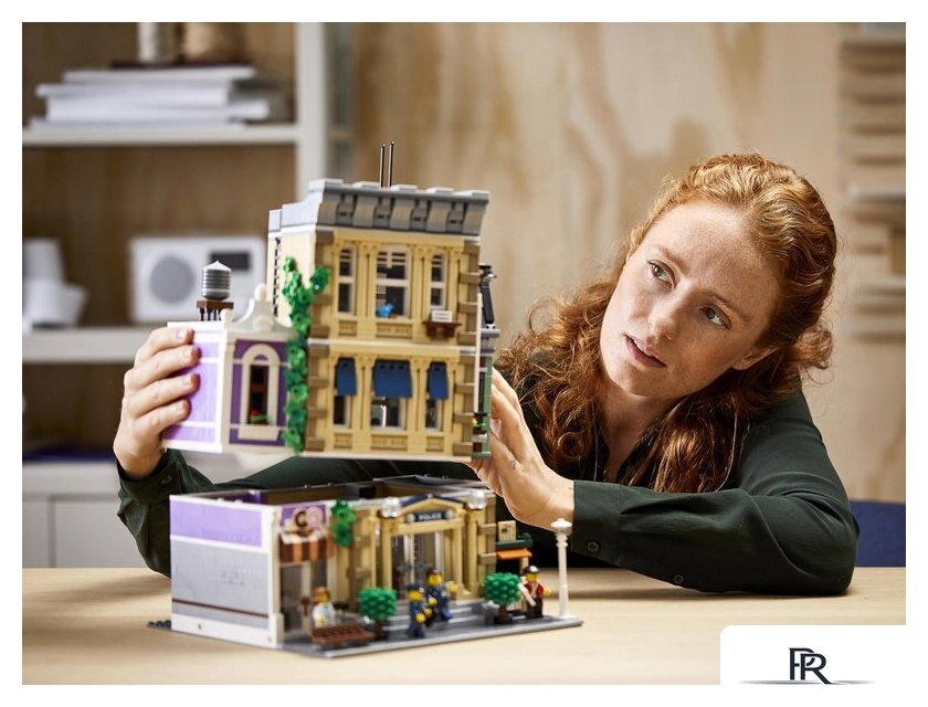 Конструктор LEGO Creator 10278 Полицейский участок - Изображение №29 — Интернет-магазин ПроЗаказ