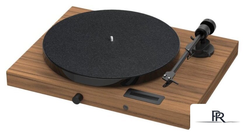 Виниловый проигрыватель Pro-Ject Juke Box E1 (орех) - Изображение №1 — Интернет-магазин ПроЗаказ