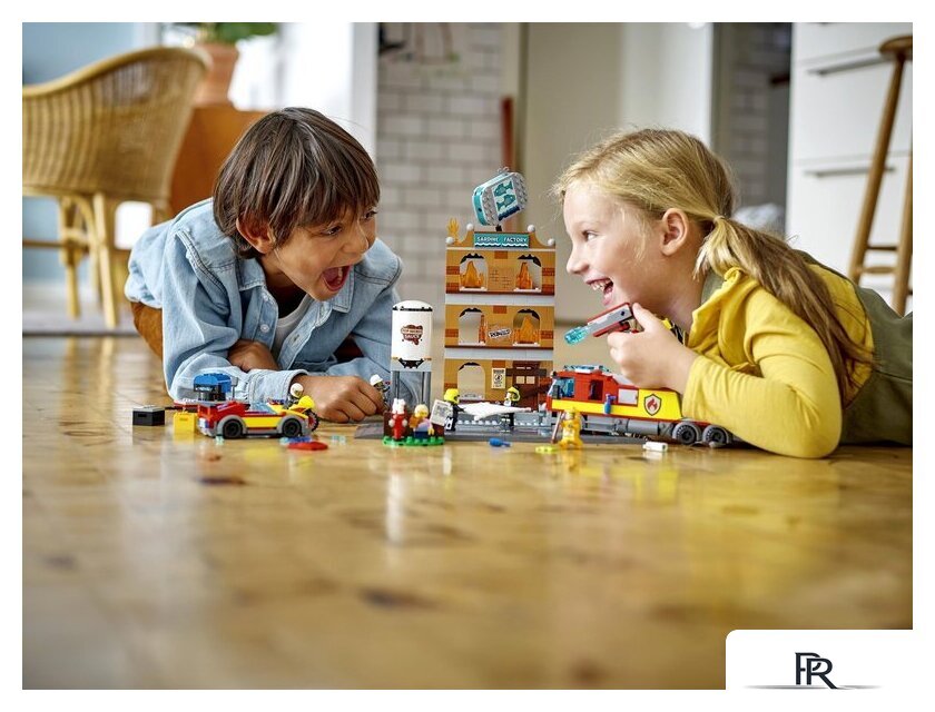 Конструктор LEGO City 60321 Пожарная команда - Изображение №17 — Интернет-магазин ПроЗаказ