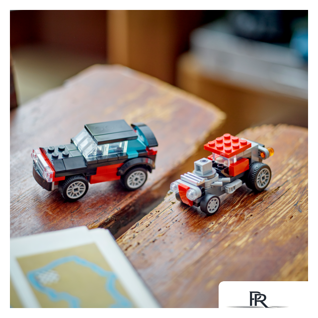 Конструктор LEGO Creator 31146 Грузовик-платформа с вертолетом 3в1 - Изображение №11 — Интернет-магазин ПроЗаказ