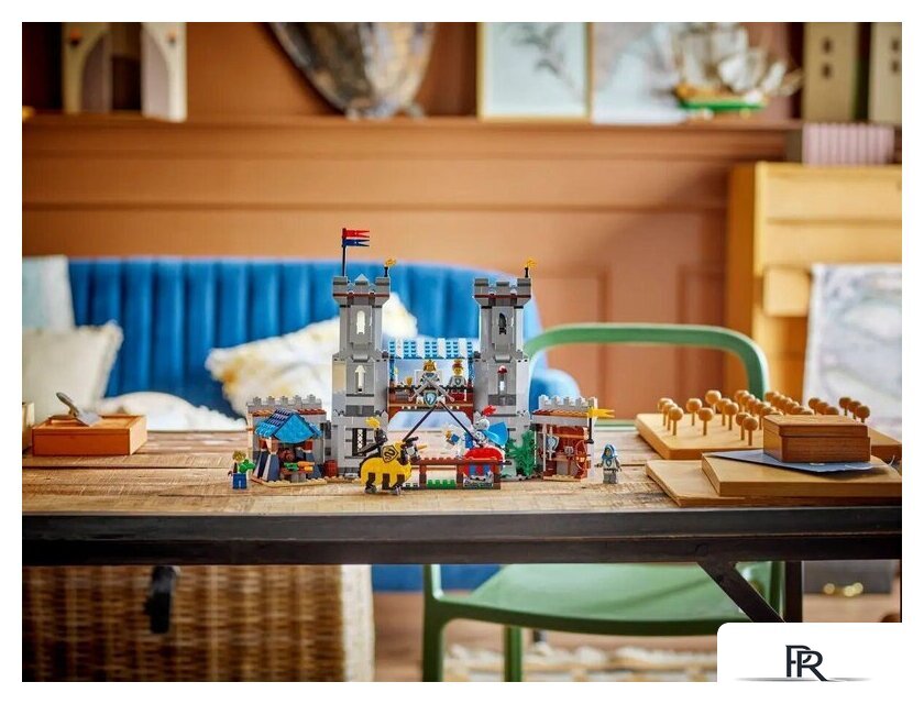 Конструктор LEGO Creator 3 в 1 31168 Средневековый замок конных рыцарей - Изображение №12 — Интернет-магазин ПроЗаказ