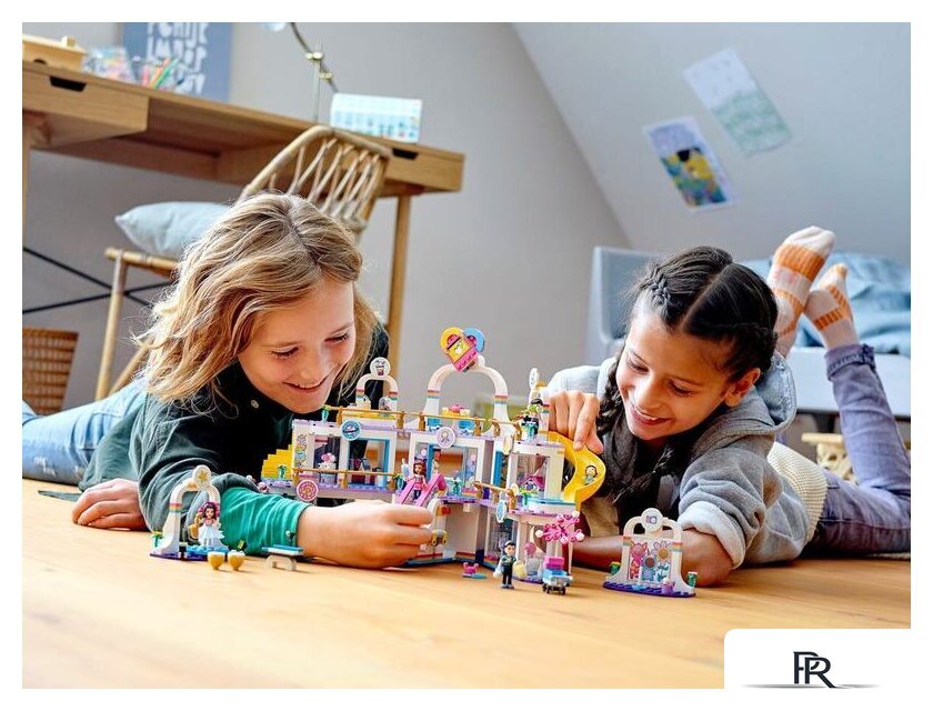 Конструктор LEGO Friends 41450 Торговый центр Хартлейк Сити - Изображение №18 — Интернет-магазин ПроЗаказ