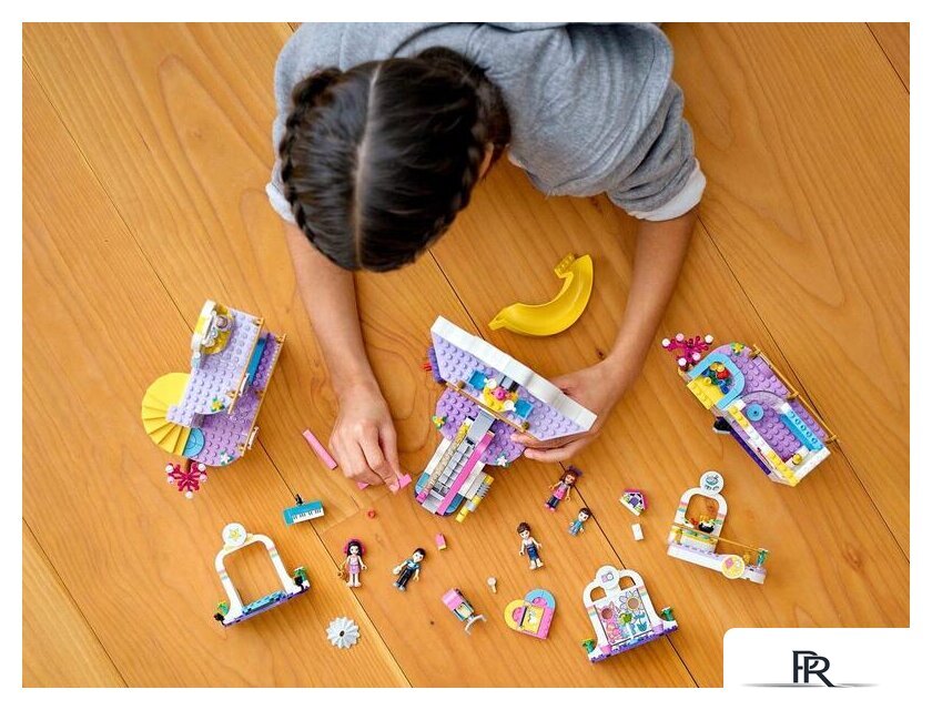 Конструктор LEGO Friends 41450 Торговый центр Хартлейк Сити - Изображение №17 — Интернет-магазин ПроЗаказ