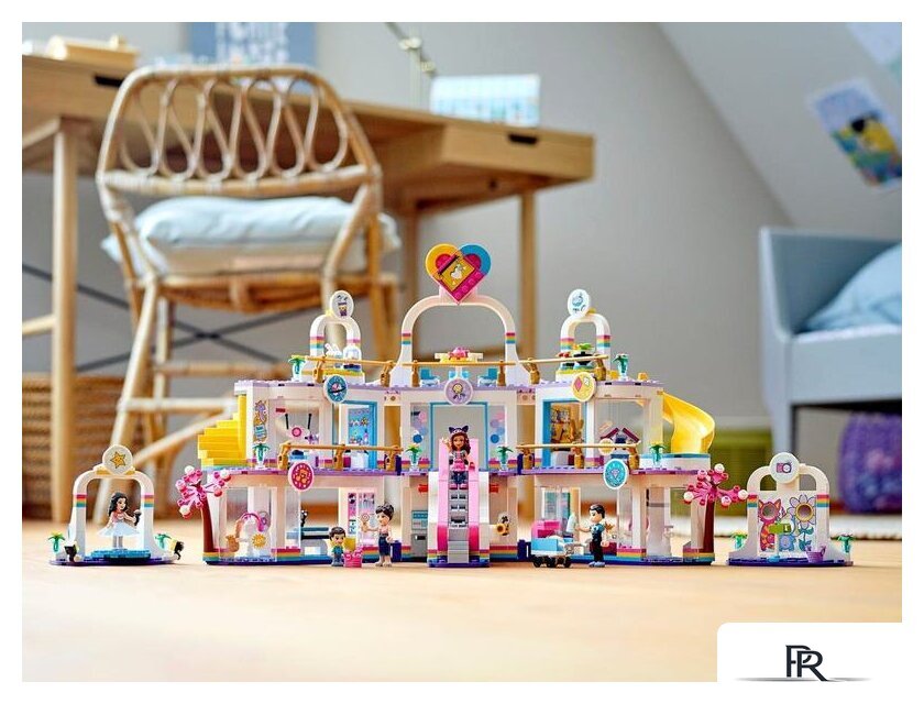 Конструктор LEGO Friends 41450 Торговый центр Хартлейк Сити - Изображение №19 — Интернет-магазин ПроЗаказ