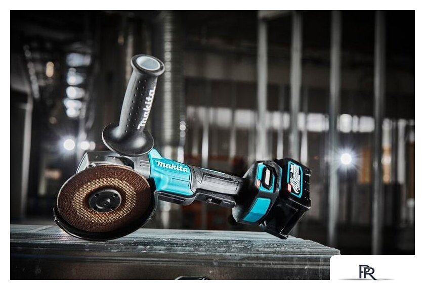 Угловая шлифмашина Makita GA013GM101 (с 1-м АКБ, без кейса) - Изображение №16 — Интернет-магазин ПроЗаказ