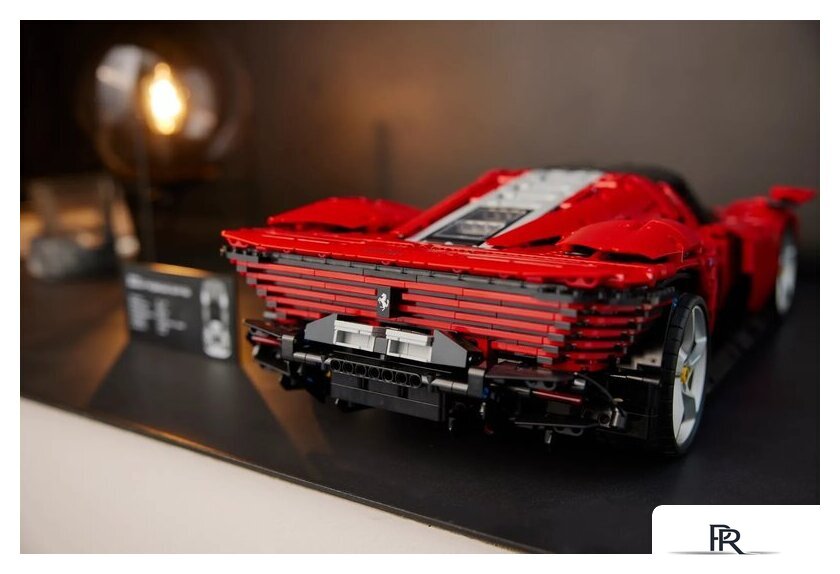 Конструктор LEGO Technic 42143 Ferrari Daytona SP3 - Изображение №9 — Интернет-магазин ПроЗаказ