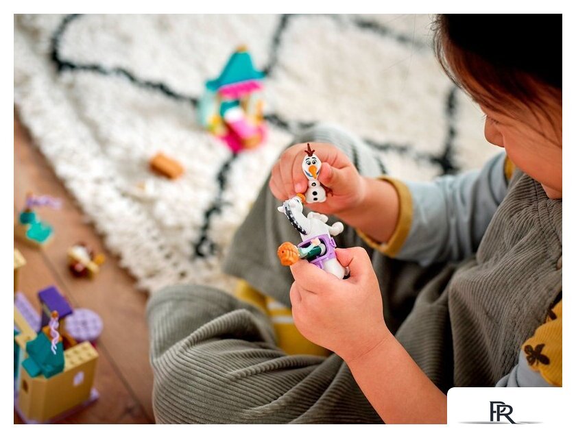 Конструктор LEGO Disney 43204 Веселье в замке Анны и Олафа - Изображение №4 — Интернет-магазин ПроЗаказ