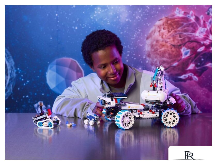 Конструктор LEGO Technic 42211 Луноход «Lunar Outpost» - Изображение №10 — Интернет-магазин ПроЗаказ
