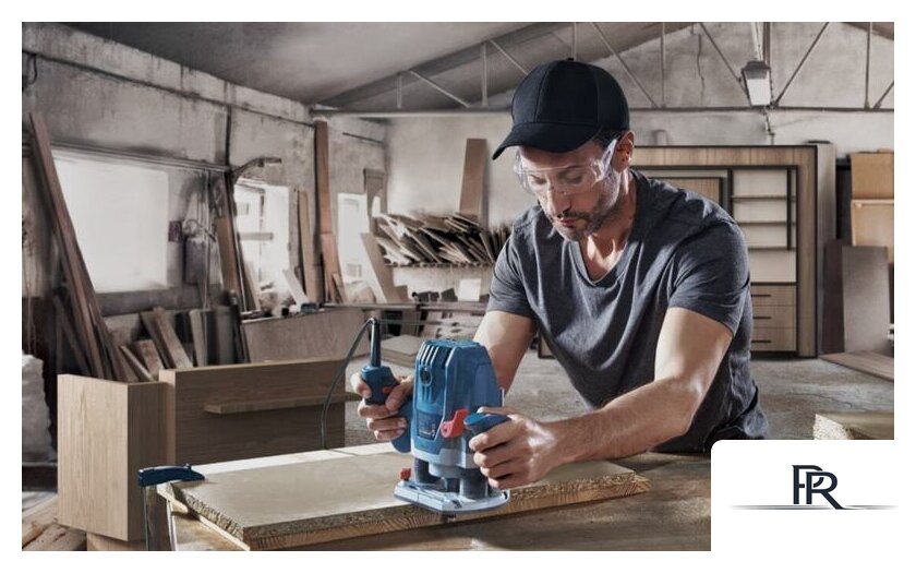 Вертикальный фрезер Bosch GOF 130 Professional 06016B7000 - Изображение №2 — Интернет-магазин ПроЗаказ