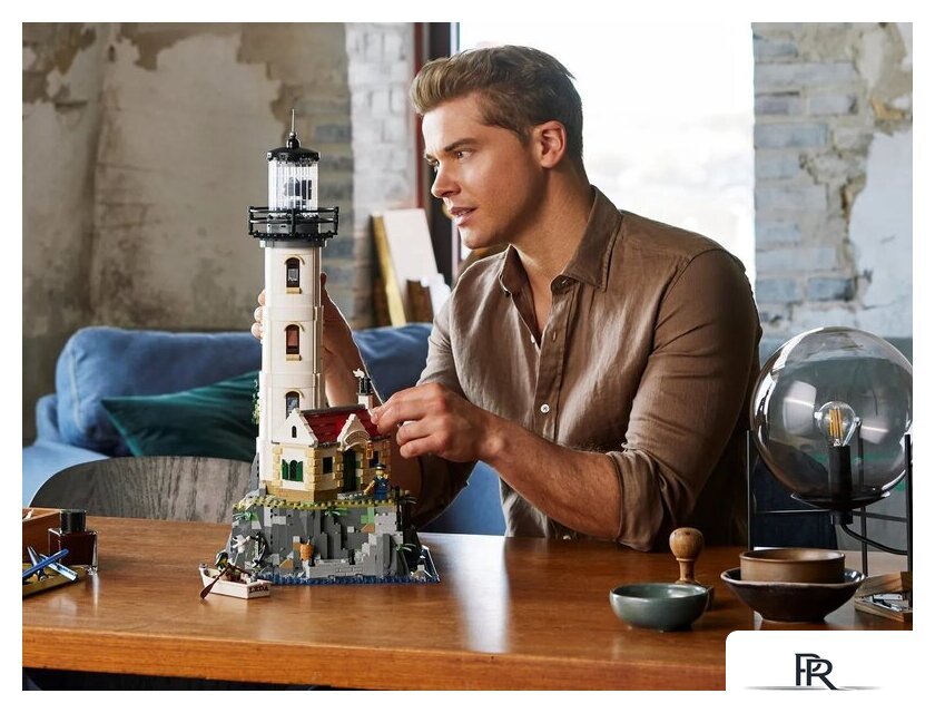 Конструктор LEGO Ideas 21335 Моторизованный маяк - Изображение №6 — Интернет-магазин ПроЗаказ