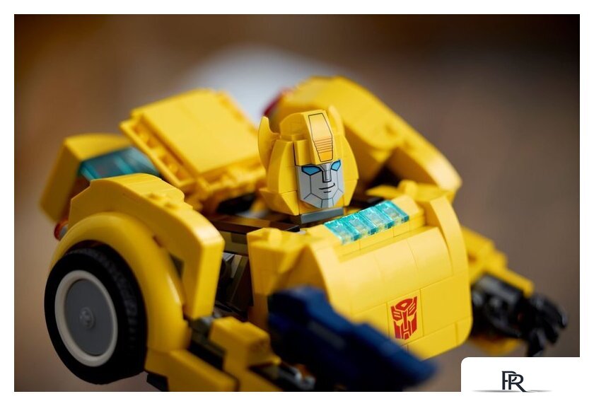 Конструктор LEGO Icons 10338 Бамблби - Изображение №11 — Интернет-магазин ПроЗаказ