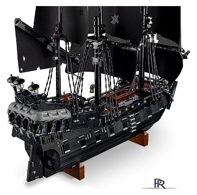 Конструктор LEGO Icons 10365 Пираты Карибского моря: Черная жемчужина - Изображение №8 — Интернет-магазин ПроЗаказ