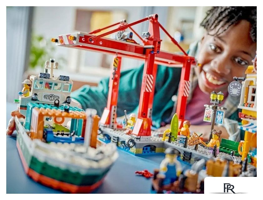 Конструктор LEGO City 60422 Морской порт с грузовым судном - Изображение №10 — Интернет-магазин ПроЗаказ