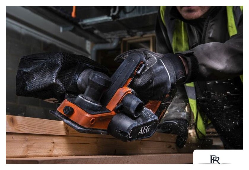 Рубанок AEG Powertools BHO18BL-0 4935464988 (без АКБ) - Изображение №5 — Интернет-магазин ПроЗаказ