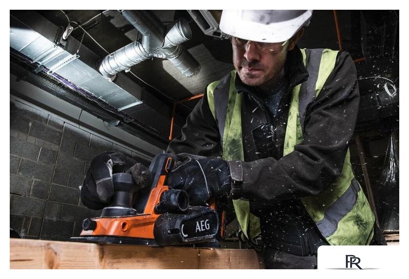 Рубанок AEG Powertools BHO18BL-0 4935464988 (без АКБ) - Изображение №2 — Интернет-магазин ПроЗаказ