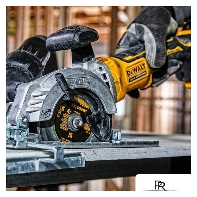 Дисковая (циркулярная) пила DeWalt DCS571N-XJ (без АКБ) - Изображение №3 — Интернет-магазин ПроЗаказ