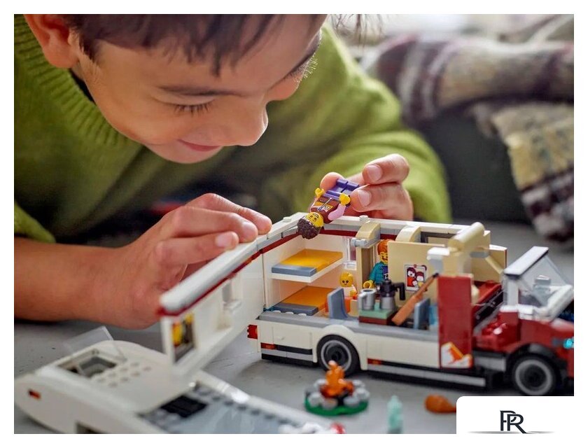 Конструктор LEGO City Кемпер-фургон для отдыха и приключений 60454 - Изображение №10 — Интернет-магазин ПроЗаказ