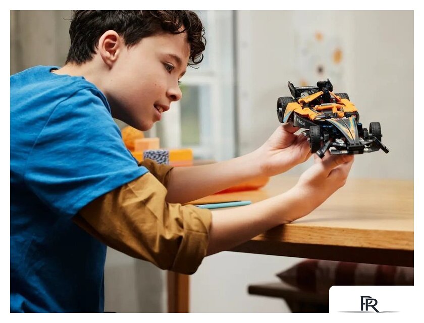 Конструктор LEGO Technic 42169 NEOM McLaren Formula E Race Car - Изображение №8 — Интернет-магазин ПроЗаказ