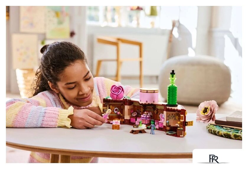 Конструктор LEGO Wicked 75683 Общежитие Глинды и Эльфабы - Изображение №12 — Интернет-магазин ПроЗаказ