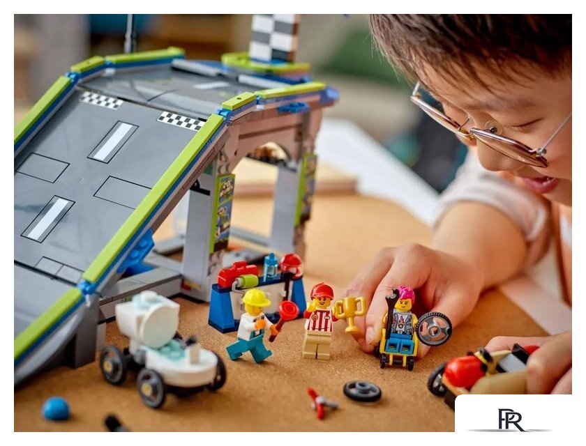 Конструктор LEGO City Без ограничений: трасса с рампами для гоночных авто 60460 - Изображение №10 — Интернет-магазин ПроЗаказ