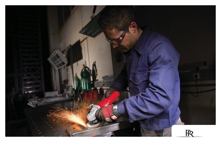 Угловая шлифмашина Milwaukee AGV 12-125 X [4933428085] - Изображение №6 — Интернет-магазин ПроЗаказ