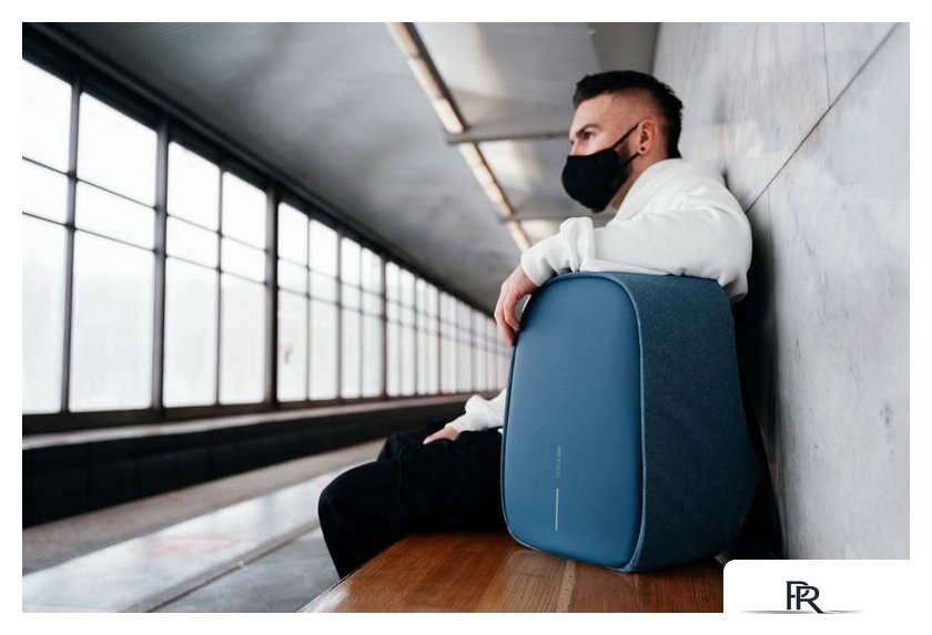 Городской рюкзак XD Design Bobby Hero Regular (голубой) - Изображение №36 — Интернет-магазин ПроЗаказ