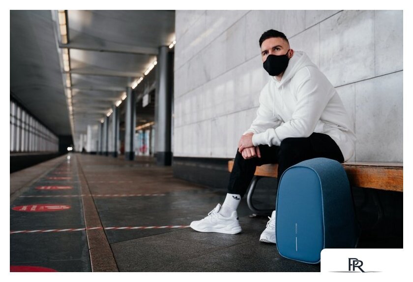 Городской рюкзак XD Design Bobby Hero Regular (голубой) - Изображение №38 — Интернет-магазин ПроЗаказ