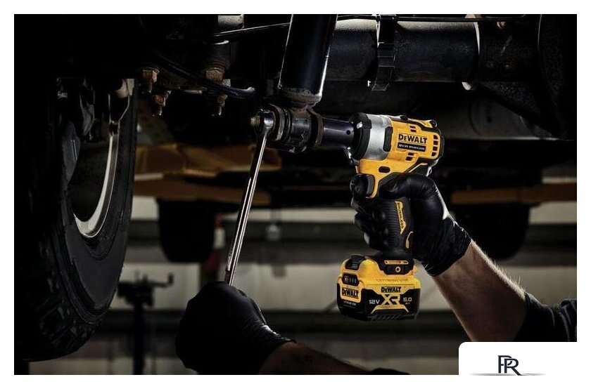 Гайковерт DeWalt DCF901P1 Xtreme Subcompact (с 1-м АКБ, кейс) - Изображение №5 — Интернет-магазин ПроЗаказ
