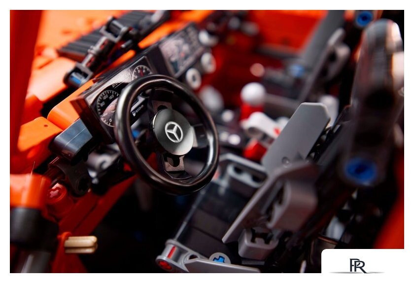 Конструктор LEGO Technic 42177 Профессиональная линейка Mercedes-Benz G500 - Изображение №11 — Интернет-магазин ПроЗаказ
