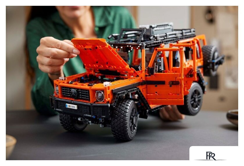Конструктор LEGO Technic 42177 Профессиональная линейка Mercedes-Benz G500 - Изображение №9 — Интернет-магазин ПроЗаказ