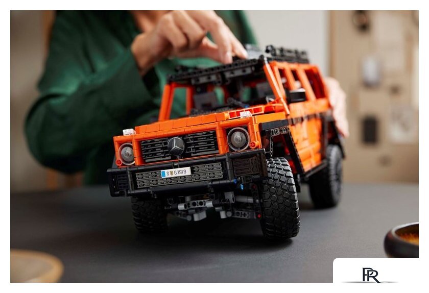 Конструктор LEGO Technic 42177 Профессиональная линейка Mercedes-Benz G500 - Изображение №10 — Интернет-магазин ПроЗаказ