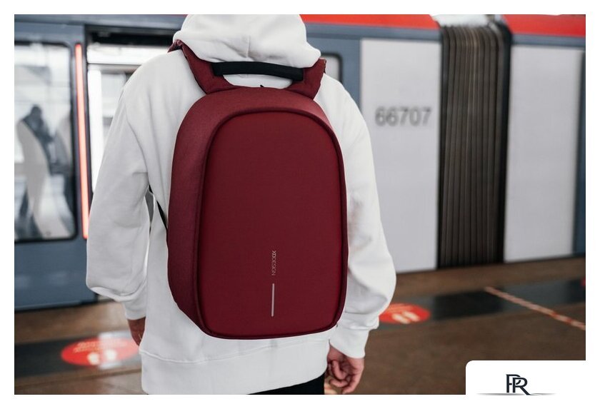 Городской рюкзак XD Design Bobby Hero Regular (красный) - Изображение №26 — Интернет-магазин ПроЗаказ