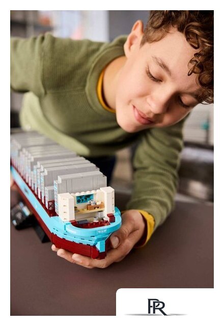 Конструктор LEGO 40955 Контейнеровоз Maersk с двухтопливным двигателем - Изображение №13 — Интернет-магазин ПроЗаказ