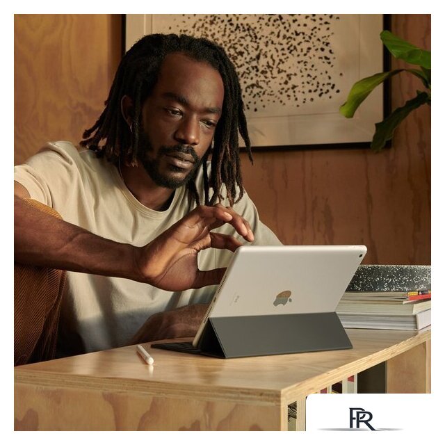 Планшет Apple iPad 10.2