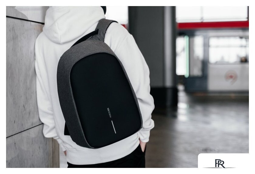Городской рюкзак XD Design Bobby Hero Regular (серый) - Изображение №24 — Интернет-магазин ПроЗаказ