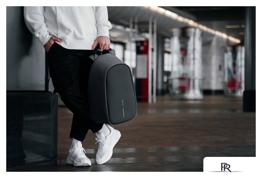 Городской рюкзак XD Design Bobby Hero Regular (серый) - Изображение №35 — Интернет-магазин ПроЗаказ