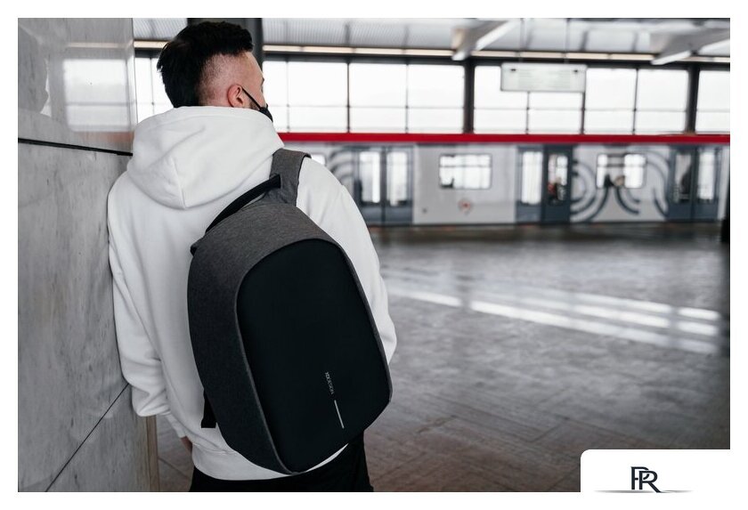 Городской рюкзак XD Design Bobby Hero Regular (серый) - Изображение №23 — Интернет-магазин ПроЗаказ