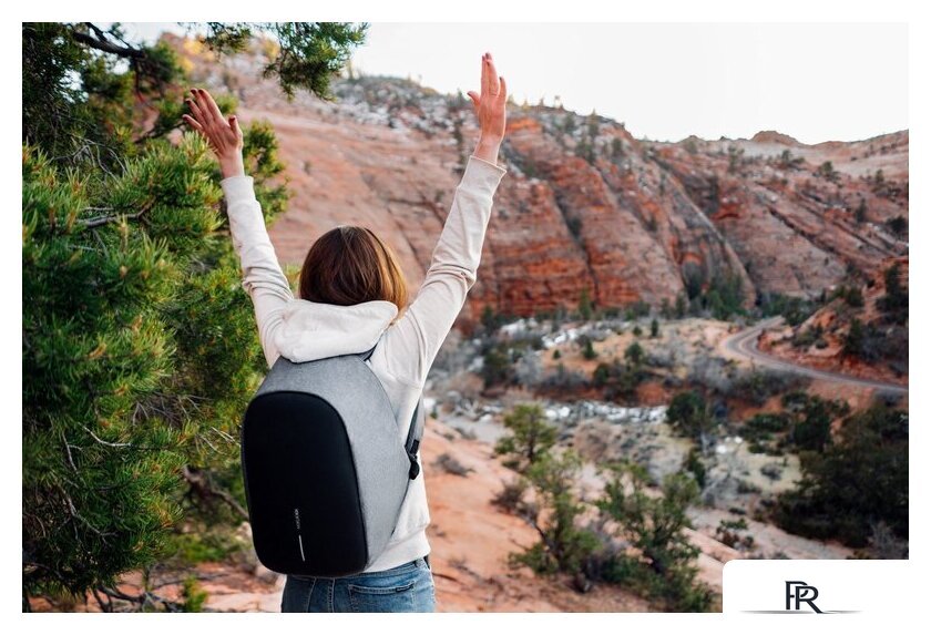 Городской рюкзак XD Design Bobby Hero Regular (серый) - Изображение №20 — Интернет-магазин ПроЗаказ