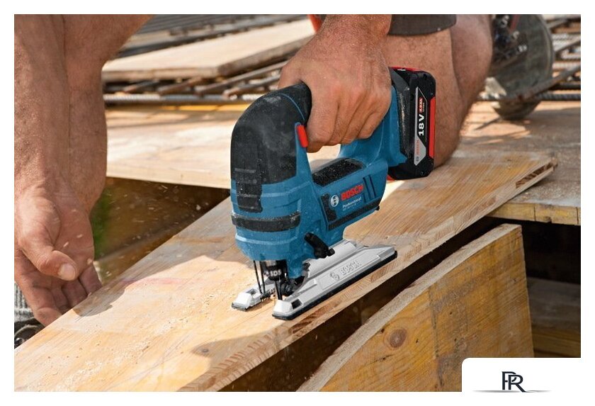 Электролобзик Bosch GST 18 V-LI B Professional 06015A6100 (без АКБ) - Изображение №4 — Интернет-магазин ПроЗаказ