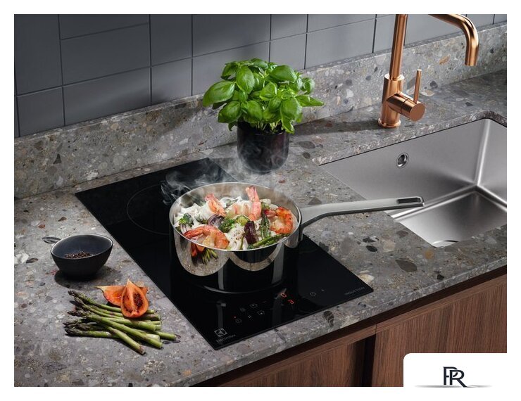 Варочная панель Electrolux Serie 300 Domino LIT30231C - Изображение №9 — Интернет-магазин ПроЗаказ