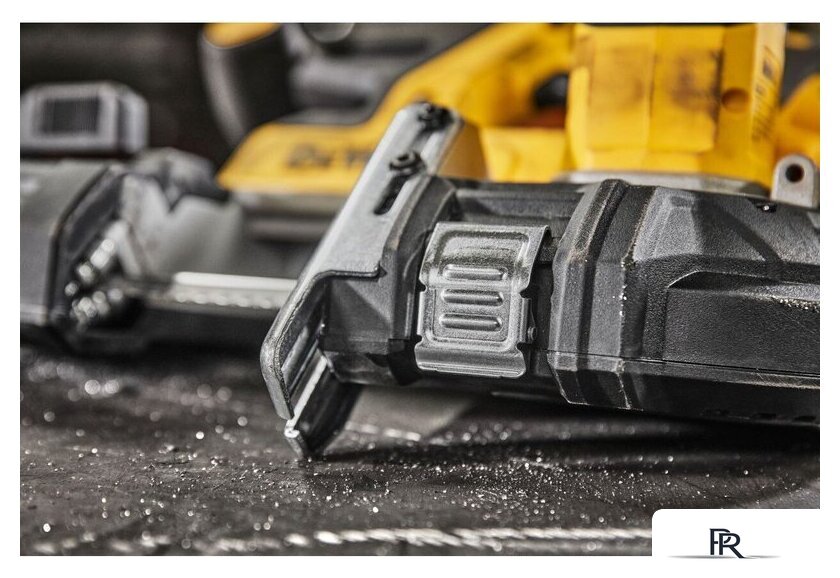Ленточная пила DeWalt DCS378N (без АКБ) - Изображение №5 — Интернет-магазин ПроЗаказ