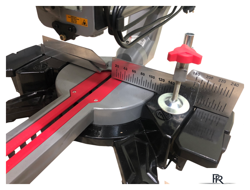 Торцовочная пила Favourite MS 2200/255 - Изображение №3 — Интернет-магазин ПроЗаказ