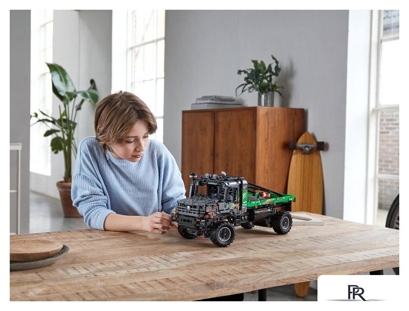 Конструктор LEGO Technic 42129 Полноприводный грузовик Mercedes-Benz Zetros - Изображение №22 — Интернет-магазин ПроЗаказ