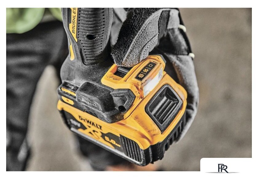 Ударная дрель-шуруповерт DeWalt DCD805P2T (с 2-мя АКБ, кейс) - Изображение №2 — Интернет-магазин ПроЗаказ